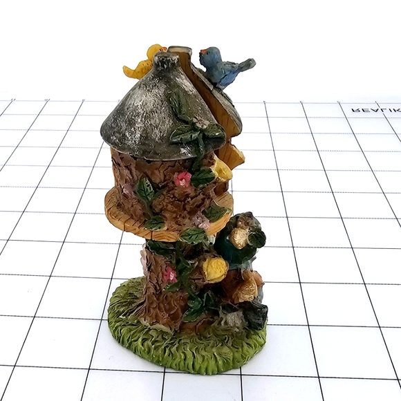 Vintage Easter Bunny Rabbit Tree Treehouse Figurine Sculpture Spring 4-Inch - Picture 3 of 5